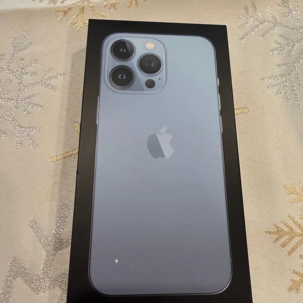 Apple iPhone - Sierra Blue